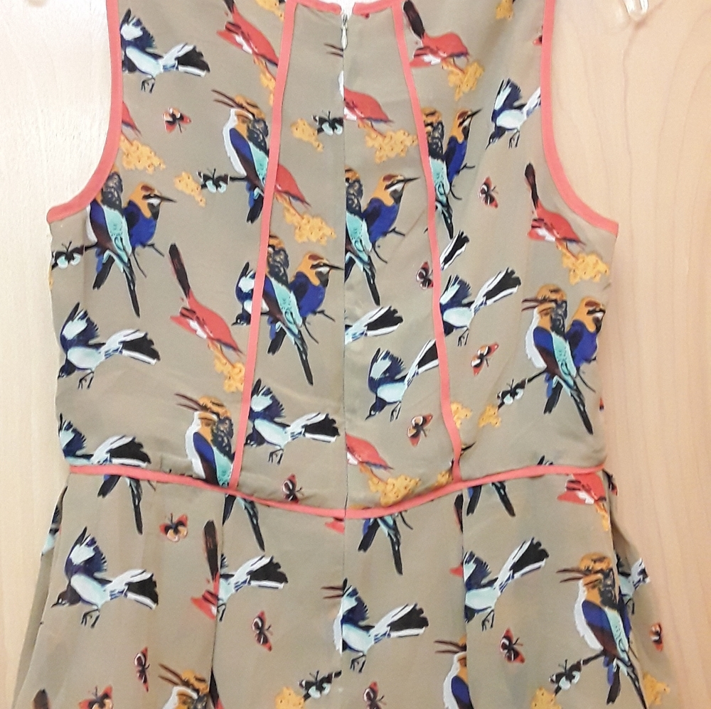 Esley Bird Print  Cream Beige Peplum Top M